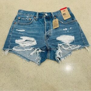 Levi's Women's 501 Original High-Rise Jean Shorts Frayed Size 30 - Medium Wash